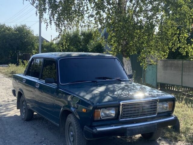 Зеленый ВАЗ 2107, объемом двигателя 1.5 л и пробегом 510 тыс. км за 1500 $, фото 3 на Automoto.ua