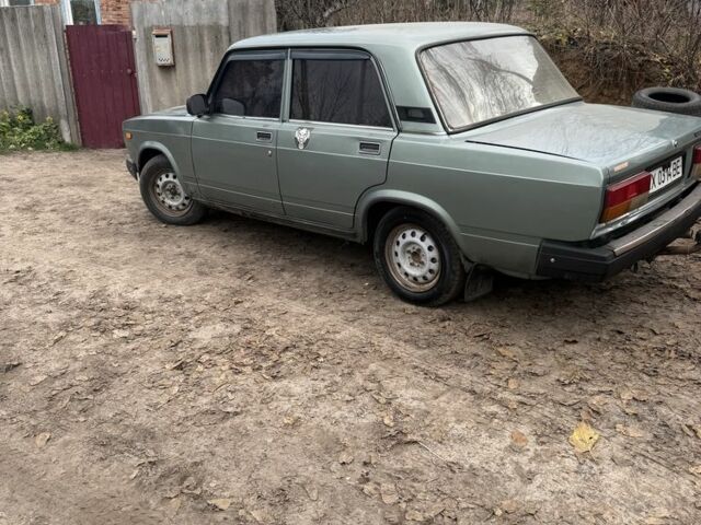 Зеленый ВАЗ 2107, объемом двигателя 1.5 л и пробегом 180 тыс. км за 1300 $, фото 4 на Automoto.ua