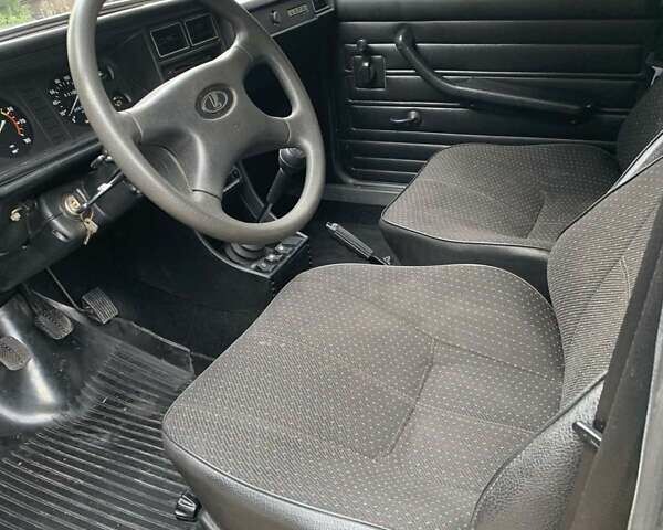Зелений ВАЗ 2107, об'ємом двигуна 1.5 л та пробігом 25 тис. км за 3000 $, фото 10 на Automoto.ua