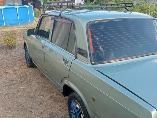 Зеленый ВАЗ 2107, объемом двигателя 1.5 л и пробегом 212 тыс. км за 1000 $, фото 4 на Automoto.ua