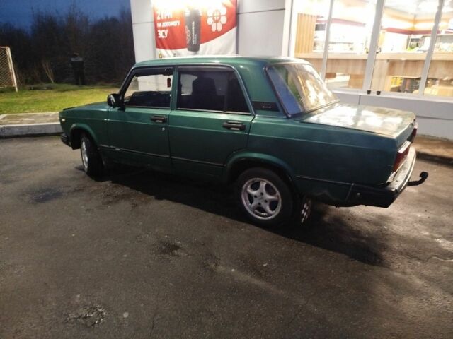 Зеленый ВАЗ 2107, объемом двигателя 1.5 л и пробегом 68 тыс. км за 1500 $, фото 6 на Automoto.ua