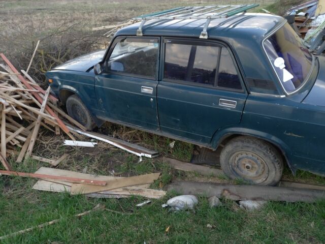 Зеленый ВАЗ 2107, объемом двигателя 0 л и пробегом 60 тыс. км за 700 $, фото 1 на Automoto.ua