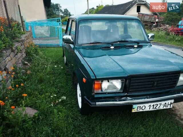 Зеленый ВАЗ 2107, объемом двигателя 1.5 л и пробегом 124 тыс. км за 1250 $, фото 2 на Automoto.ua