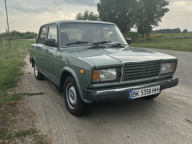 Зеленый ВАЗ 2107, объемом двигателя 1.5 л и пробегом 200 тыс. км за 1600 $, фото 1 на Automoto.ua