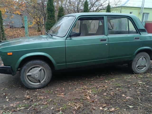 Зеленый ВАЗ 2107, объемом двигателя 1.5 л и пробегом 92 тыс. км за 1300 $, фото 2 на Automoto.ua