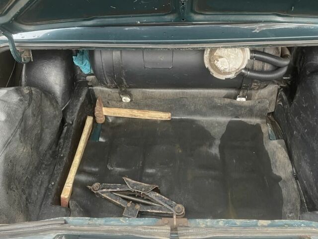 Зеленый ВАЗ 2107, объемом двигателя 1.6 л и пробегом 130 тыс. км за 1000 $, фото 7 на Automoto.ua