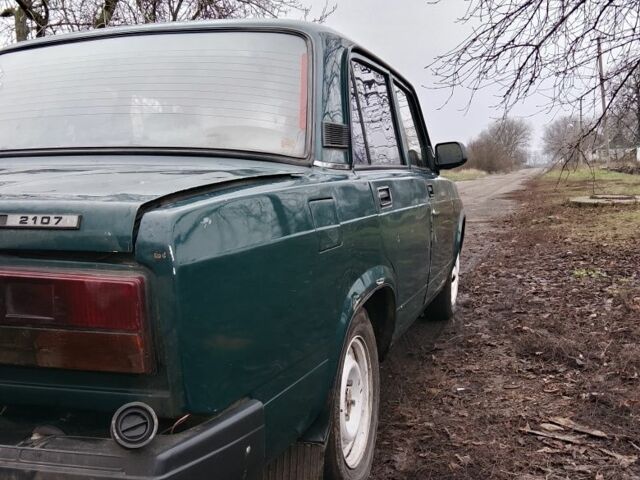 Зеленый ВАЗ 2107, объемом двигателя 1.5 л и пробегом 123 тыс. км за 711 $, фото 3 на Automoto.ua