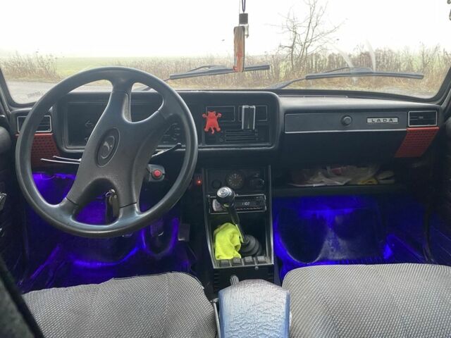 Зеленый ВАЗ 2107, объемом двигателя 1.5 л и пробегом 30 тыс. км за 1100 $, фото 7 на Automoto.ua