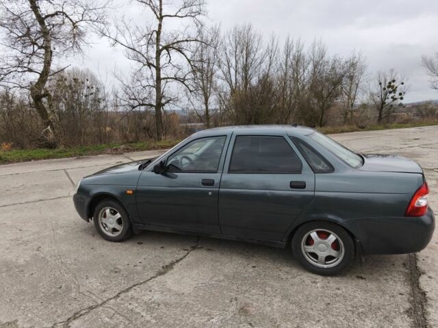 Зеленый ВАЗ 2107, объемом двигателя 1.6 л и пробегом 212 тыс. км за 2200 $, фото 3 на Automoto.ua