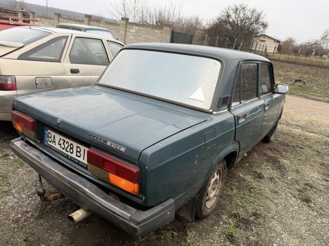 Зеленый ВАЗ 2107, объемом двигателя 1.6 л и пробегом 220 тыс. км за 712 $, фото 3 на Automoto.ua