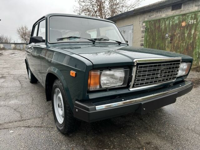 Зеленый ВАЗ 2107, объемом двигателя 1.5 л и пробегом 21 тыс. км за 3850 $, фото 5 на Automoto.ua