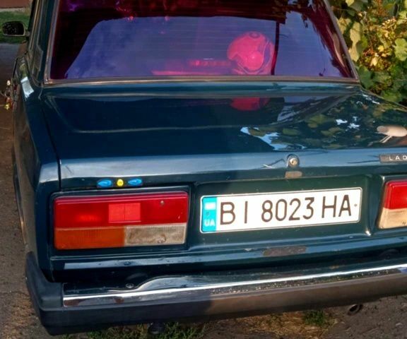 Зеленый ВАЗ 2107, объемом двигателя 1.5 л и пробегом 60 тыс. км за 1560 $, фото 3 на Automoto.ua