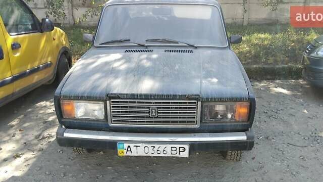 Зеленый ВАЗ 2107, объемом двигателя 1.45 л и пробегом 50 тыс. км за 1300 $, фото 1 на Automoto.ua