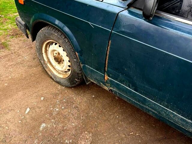 Зеленый ВАЗ 2107, объемом двигателя 1.5 л и пробегом 71 тыс. км за 1450 $, фото 4 на Automoto.ua