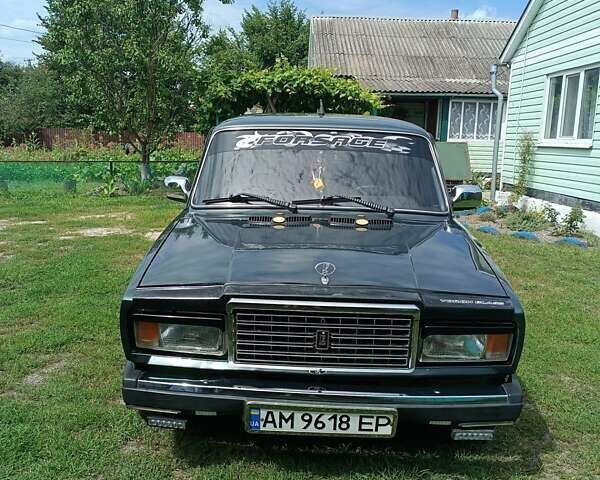 Зеленый ВАЗ 2107, объемом двигателя 1.6 л и пробегом 118 тыс. км за 2400 $, фото 2 на Automoto.ua