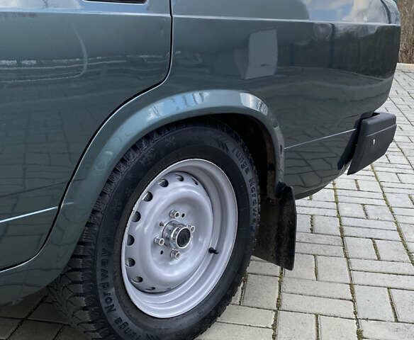 Зеленый ВАЗ 2107, объемом двигателя 1.57 л и пробегом 85 тыс. км за 2900 $, фото 5 на Automoto.ua