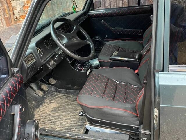 Зеленый ВАЗ 2107, объемом двигателя 1.6 л и пробегом 82 тыс. км за 824 $, фото 2 на Automoto.ua