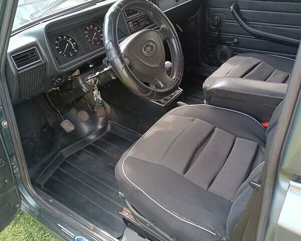 Зеленый ВАЗ 2107, объемом двигателя 1.6 л и пробегом 118 тыс. км за 2400 $, фото 7 на Automoto.ua