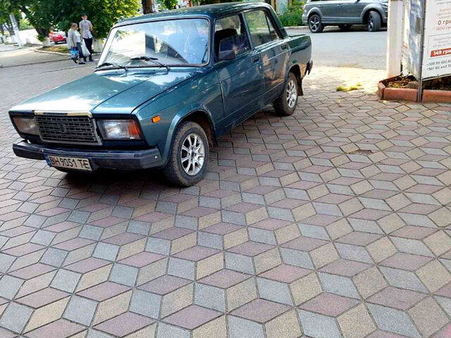 Зеленый ВАЗ 2107, объемом двигателя 1.6 л и пробегом 74 тыс. км за 900 $, фото 3 на Automoto.ua