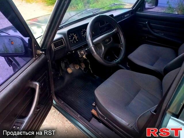Зеленый ВАЗ 2107, объемом двигателя 1.6 л и пробегом 112 тыс. км за 2650 $, фото 5 на Automoto.ua