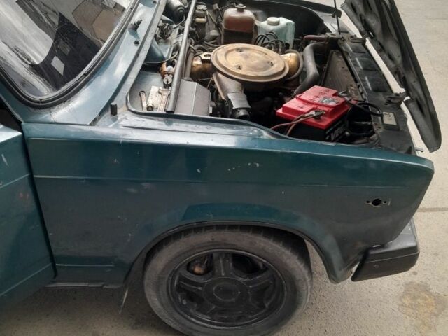 Зеленый ВАЗ 2107, объемом двигателя 1.5 л и пробегом 100 тыс. км за 792 $, фото 2 на Automoto.ua