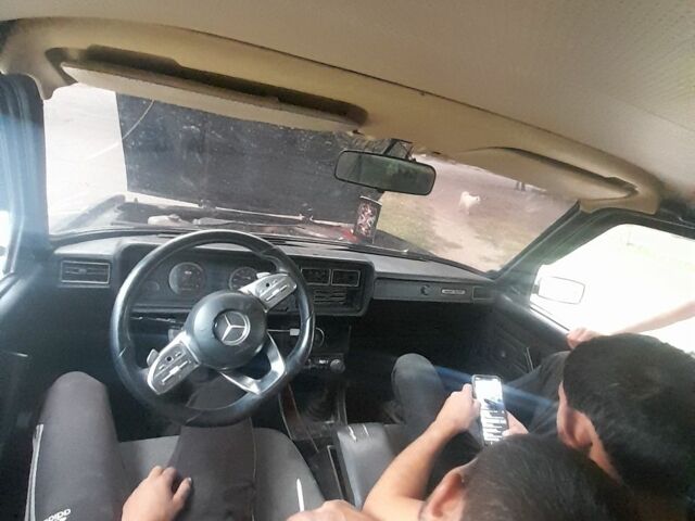 Зеленый ВАЗ 2107, объемом двигателя 1.5 л и пробегом 100 тыс. км за 792 $, фото 5 на Automoto.ua