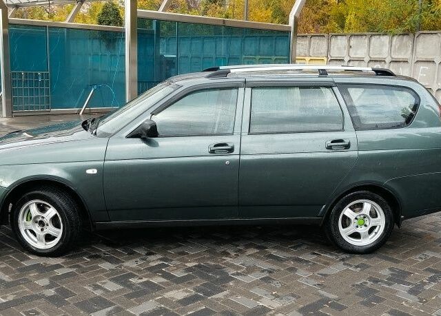 ВАЗ 2107 2011 в Днепре (Днепропетровске) на Automoto.ua Зеленый ВАЗ 2107, объемом двигателя 1.6 л и пробегом 192 тыс. км за 2650 $, фото 3 на Automoto.ua