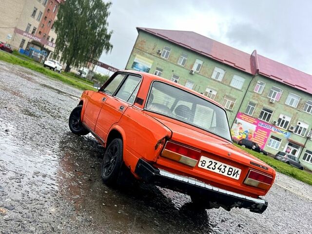 Оранжевый ВАЗ 2107, объемом двигателя 1.5 л и пробегом 185 тыс. км за 699 $, фото 2 на Automoto.ua