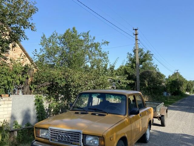 Помаранчевий ВАЗ 2107, об'ємом двигуна 1.3 л та пробігом 25 тис. км за 37000 $, фото 1 на Automoto.ua