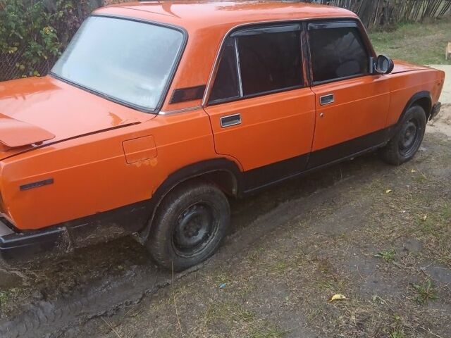 Помаранчевий ВАЗ 2107, об'ємом двигуна 0 л та пробігом 200 тис. км за 650 $, фото 6 на Automoto.ua