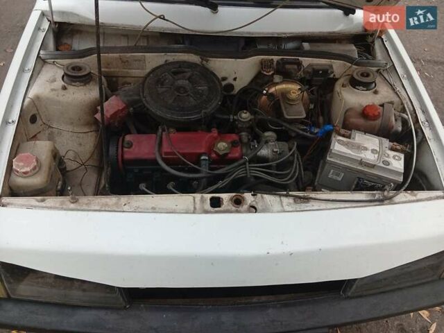 Белый ВАЗ 2108, объемом двигателя 1.3 л и пробегом 80 тыс. км за 1000 $, фото 7 на Automoto.ua