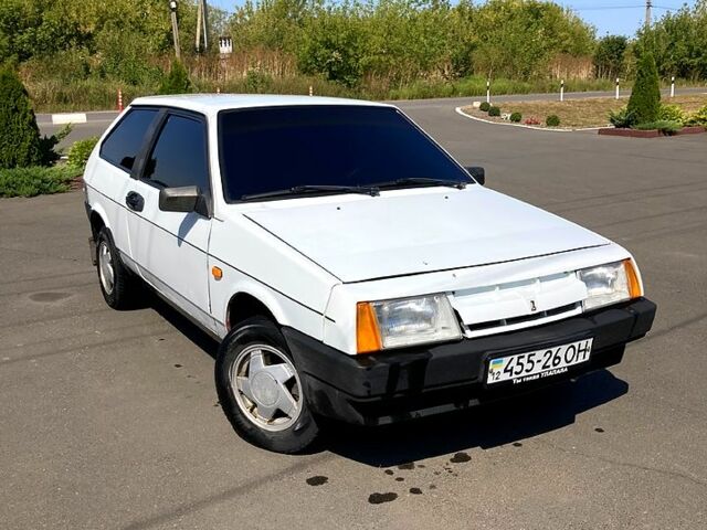 Белый ВАЗ 2108, объемом двигателя 1.3 л и пробегом 0 тыс. км за 1200 $, фото 3 на Automoto.ua