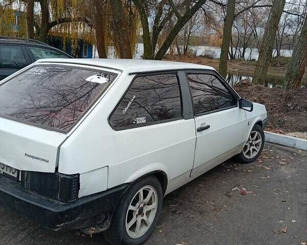 Белый ВАЗ 2108, объемом двигателя 1.3 л и пробегом 80 тыс. км за 1000 $, фото 4 на Automoto.ua