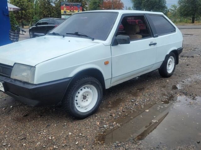 Белый ВАЗ 2108, объемом двигателя 1 л и пробегом 150 тыс. км за 792 $, фото 2 на Automoto.ua