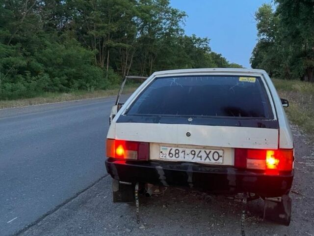 Белый ВАЗ 2108, объемом двигателя 1.3 л и пробегом 60 тыс. км за 601 $, фото 6 на Automoto.ua