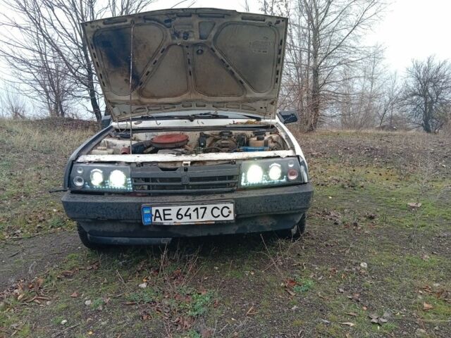 Белый ВАЗ 2108, объемом двигателя 1.3 л и пробегом 3 тыс. км за 595 $, фото 4 на Automoto.ua