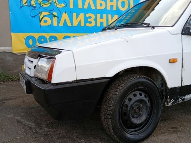 Белый ВАЗ 2108, объемом двигателя 1.3 л и пробегом 345 тыс. км за 719 $, фото 5 на Automoto.ua