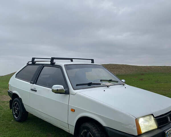 Белый ВАЗ 2108, объемом двигателя 1.3 л и пробегом 100 тыс. км за 900 $, фото 4 на Automoto.ua