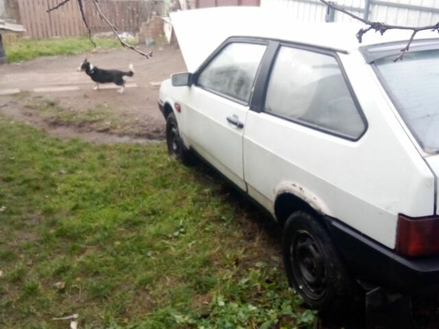 Белый ВАЗ 2108, объемом двигателя 1.3 л и пробегом 40 тыс. км за 591 $, фото 5 на Automoto.ua