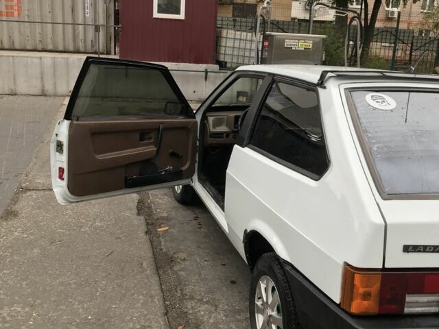 Белый ВАЗ 2108, объемом двигателя 1.3 л и пробегом 494 тыс. км за 1800 $, фото 1 на Automoto.ua