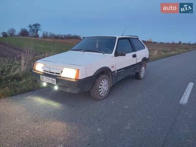 Белый ВАЗ 2108, объемом двигателя 1.3 л и пробегом 90 тыс. км за 600 $, фото 5 на Automoto.ua