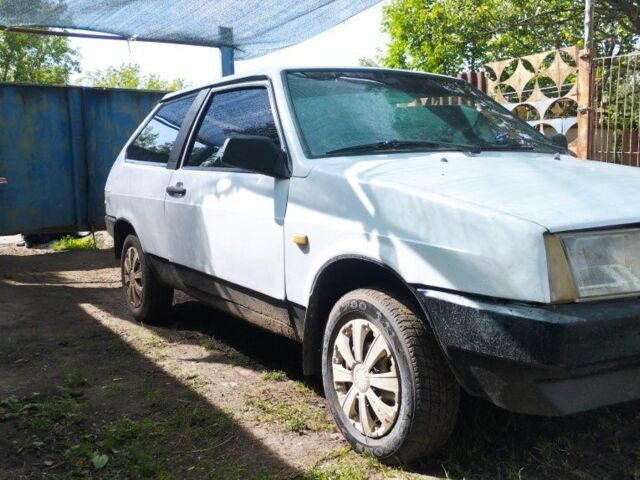 Белый ВАЗ 2108, объемом двигателя 1.6 л и пробегом 100 тыс. км за 853 $, фото 2 на Automoto.ua