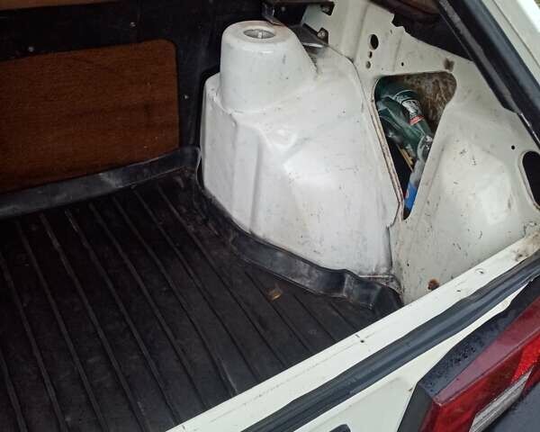 Белый ВАЗ 2108, объемом двигателя 1.3 л и пробегом 84 тыс. км за 1302 $, фото 8 на Automoto.ua