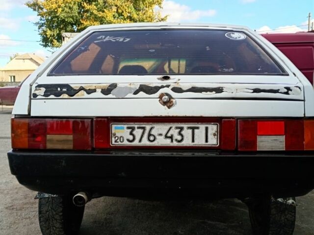 Белый ВАЗ 2108, объемом двигателя 1.3 л и пробегом 345 тыс. км за 719 $, фото 4 на Automoto.ua