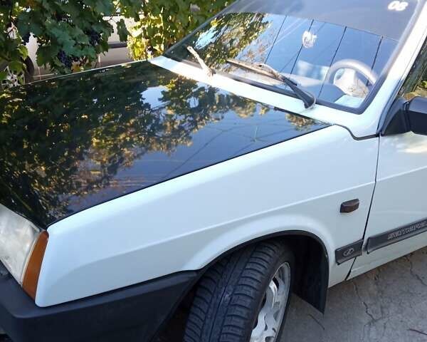 Белый ВАЗ 2108, объемом двигателя 1.3 л и пробегом 30 тыс. км за 1600 $, фото 8 на Automoto.ua