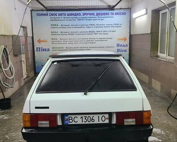 Белый ВАЗ 2108, объемом двигателя 1.3 л и пробегом 27 тыс. км за 1600 $, фото 1 на Automoto.ua