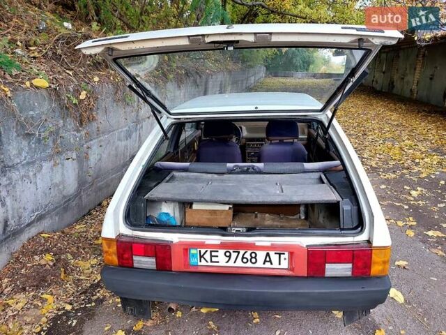 ВАЗ 2108 1986 в Днепре (Днепропетровске) на Automoto.ua Белый ВАЗ 2108, объемом двигателя 1.3 л и пробегом 124 тыс. км за 1600 $, фото 5 на Automoto.ua