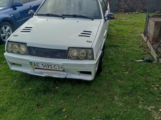 Білий ВАЗ 2108, об'ємом двигуна 1.3 л та пробігом 345 тис. км за 900 $, фото 2 на Automoto.ua