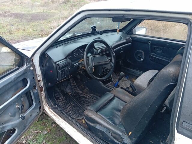 Белый ВАЗ 2108, объемом двигателя 1.3 л и пробегом 3 тыс. км за 595 $, фото 7 на Automoto.ua