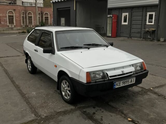 Белый ВАЗ 2108, объемом двигателя 1.3 л и пробегом 494 тыс. км за 1800 $, фото 3 на Automoto.ua